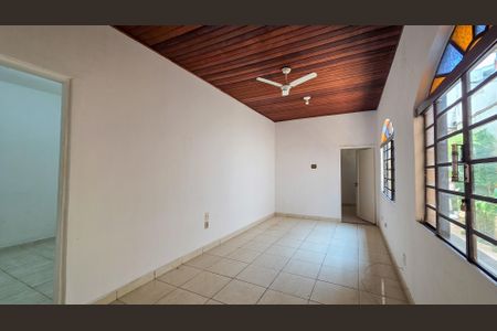 Sala de casa para alugar com 2 quartos, 70m² em Socorro, São Paulo