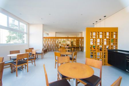 Apartamento à venda com 61m², 2 quartos e 1 vagaÁrea comum - Salão de festas