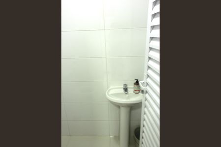 Apartamento para alugar com 206m², 3 quartos e 2 vagasBanheiro de serviço