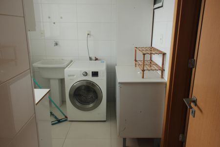 Apartamento para alugar com 206m², 3 quartos e 2 vagasÁrea de Serviço