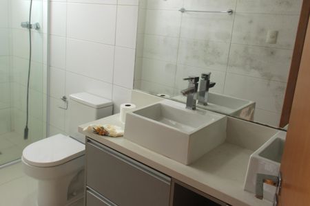 Apartamento para alugar com 206m², 3 quartos e 2 vagasBanheiro da Suíte 1