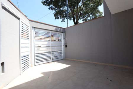 Casa à venda com 97m², 2 quartos e 2 vagasGaragem