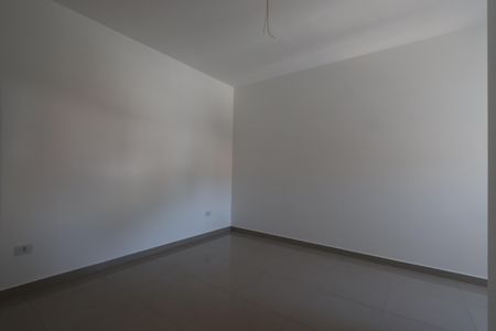 Casa à venda com 97m², 2 quartos e 2 vagasSuíte 2