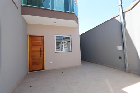 Casa à venda com 97m², 2 quartos e 2 vagasGaragem