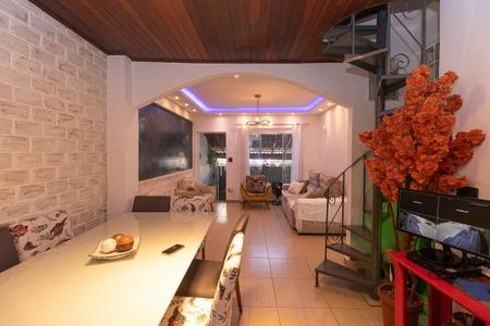 Sala de Jantar de casa à venda com 4 quartos, 150m² em Vila Medeiros, São Paulo