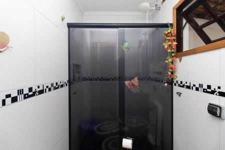 Casa à venda com 150m², 4 quartos e 2 vagasBanheiro da Suíte