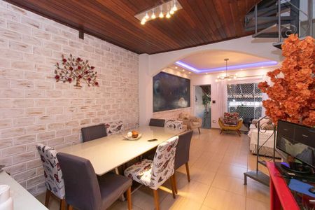 Sala de Jantar de casa à venda com 4 quartos, 150m² em Vila Medeiros, São Paulo