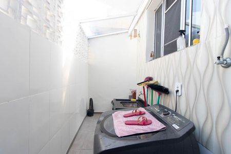 Casa à venda com 150m², 4 quartos e 2 vagasÁrea de Serviço