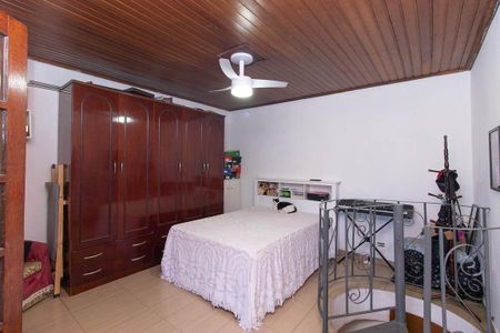 Casa à venda com 150m², 4 quartos e 2 vagasQuarto Suíte