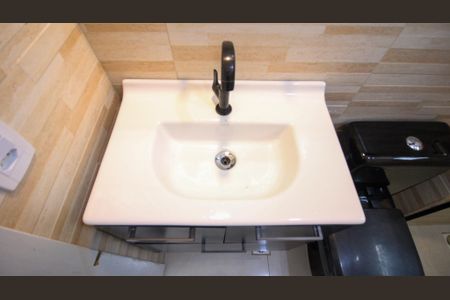 Apartamento para alugar com 49m², 2 quartos e 1 vaga Apartamento para alugar com 49m², 2 quartos e 1 vagaBanheiro