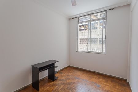 Apartamento para alugar com 300m², 5 quartos e 1 vaga Apartamento para alugar com 300m², 5 quartos e 1 vagaQuarto 4