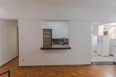 Apartamento para alugar com 300m², 5 quartos e 1 vaga Apartamento para alugar com 300m², 5 quartos e 1 vagaCozinha 2