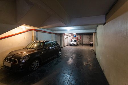 Apartamento para alugar com 300m², 5 quartos e 1 vaga Apartamento para alugar com 300m², 5 quartos e 1 vagaGaragem