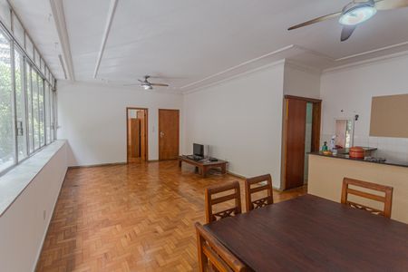 Apartamento para alugar com 300m², 5 quartos e 1 vaga Apartamento para alugar com 300m², 5 quartos e 1 vagaSala 1