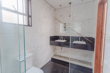 Apartamento para alugar com 300m², 5 quartos e 1 vaga Apartamento para alugar com 300m², 5 quartos e 1 vagaBanheiro da Suíte