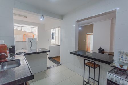 Apartamento para alugar com 300m², 5 quartos e 1 vaga Apartamento para alugar com 300m², 5 quartos e 1 vagaCozinha 2