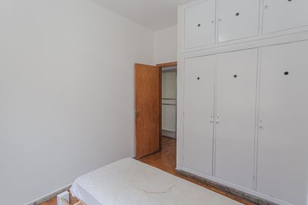 Apartamento para alugar com 300m², 5 quartos e 1 vaga Apartamento para alugar com 300m², 5 quartos e 1 vagaQuarto 2