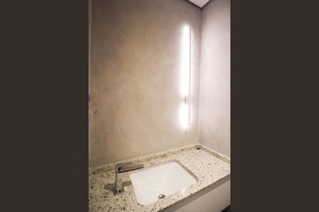 Lavabo de apartamento para alugar com 2 quartos, 68m² em Indianópolis, São Paulo