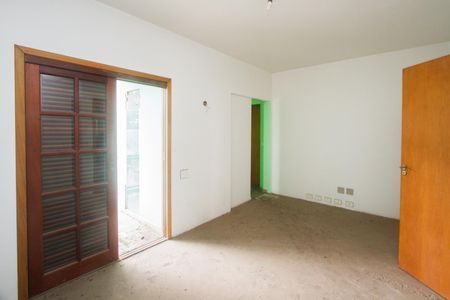 Casa para alugar com 3 quartos, 250m² em Vila das Belezas, São Paulo