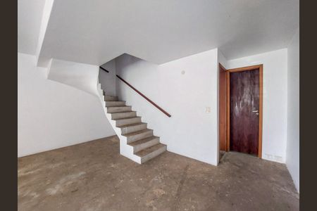 Casa para alugar com 250m², 3 quartos e 2 vagas Casa para alugar com 250m², 3 quartos e 2 vagasSala