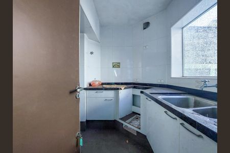 Casa para alugar com 250m², 3 quartos e 2 vagas Casa para alugar com 250m², 3 quartos e 2 vagasCozinha