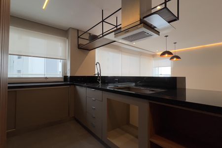 Apartamento à venda com 73m², 2 quartos e 2 vagas Apartamento à venda com 73m², 2 quartos e 2 vagasCozinha e Área de Serviço