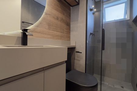 Apartamento à venda com 73m², 2 quartos e 2 vagas Apartamento à venda com 73m², 2 quartos e 2 vagasBanheiro da Suíte