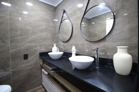 Apartamento para alugar com 170m², 3 quartos e 2 vagasBanheiro da Suíte 1