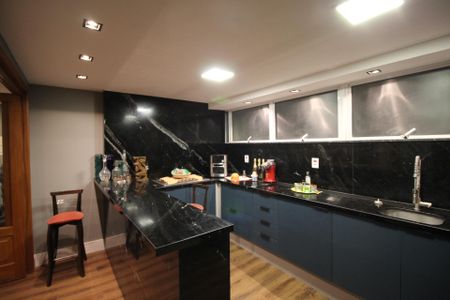 Apartamento para alugar com 170m², 3 quartos e 2 vagasCozinha