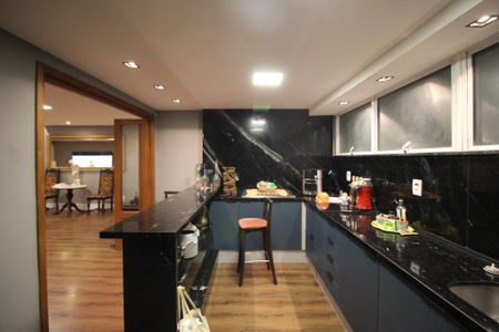 Apartamento para alugar com 170m², 3 quartos e 2 vagasCozinha