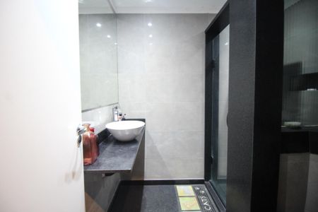 Apartamento para alugar com 170m², 3 quartos e 2 vagasBanheiro da Suíte 2