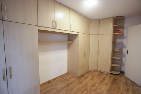 Quarto 1 de apartamento para alugar com 2 quartos, 59m² em Freguesia (jacarepaguá), Rio de Janeiro