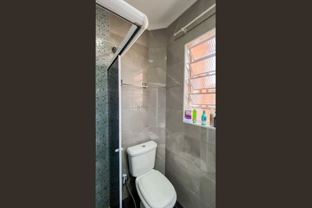 Casa à venda com 240m², 3 quartos e 3 vagas Casa à venda com 240m², 3 quartos e 3 vagasBanheiro