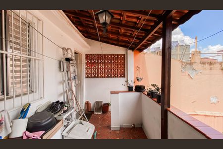 Casa à venda com 240m², 3 quartos e 3 vagas Casa à venda com 240m², 3 quartos e 3 vagasÁrea de Serviço