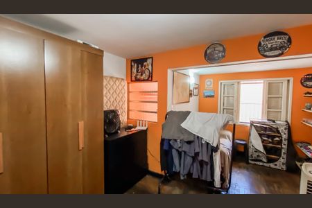 Casa à venda com 240m², 3 quartos e 3 vagas Casa à venda com 240m², 3 quartos e 3 vagasQuarto da casa 2