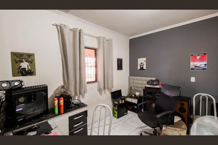 Casa à venda com 240m², 3 quartos e 3 vagas Casa à venda com 240m², 3 quartos e 3 vagasQuarto de Serviço