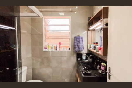 Casa à venda com 240m², 3 quartos e 3 vagas Casa à venda com 240m², 3 quartos e 3 vagasBanheiro