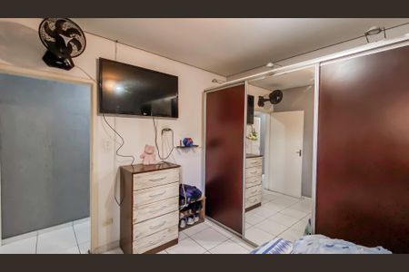 Casa à venda com 240m², 3 quartos e 3 vagas Casa à venda com 240m², 3 quartos e 3 vagasQuarto 1