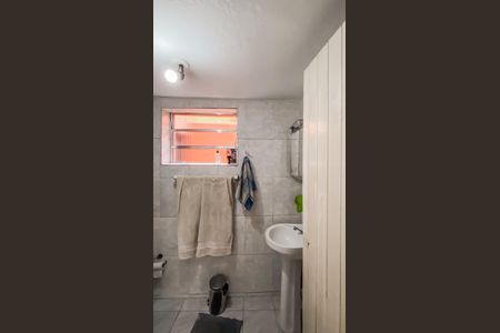 Casa à venda com 240m², 3 quartos e 3 vagas Casa à venda com 240m², 3 quartos e 3 vagasBanheiro