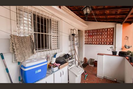 Casa à venda com 240m², 3 quartos e 3 vagas Casa à venda com 240m², 3 quartos e 3 vagasÁrea de Serviço