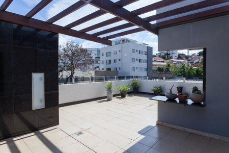 Apartamento à venda com 170m², 3 quartos e 2 vagas Apartamento à venda com 170m², 3 quartos e 2 vagasÁrea externa - cobertura