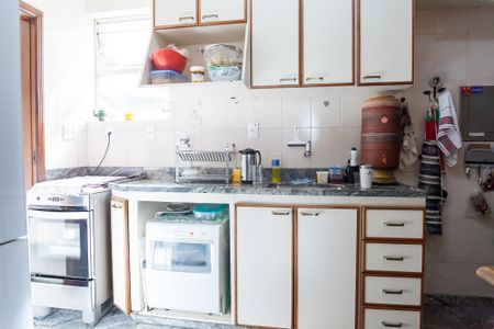 Apartamento à venda com 170m², 3 quartos e 2 vagas Apartamento à venda com 170m², 3 quartos e 2 vagasCozinha