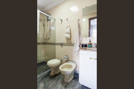 Apartamento à venda com 170m², 3 quartos e 2 vagas Apartamento à venda com 170m², 3 quartos e 2 vagasBanheiro suite