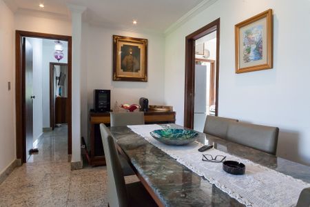 Apartamento à venda com 170m², 3 quartos e 2 vagas Apartamento à venda com 170m², 3 quartos e 2 vagasSala de Jantar