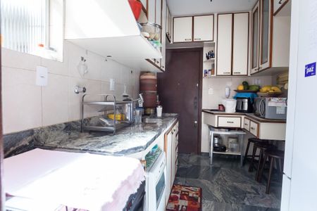 Apartamento à venda com 170m², 3 quartos e 2 vagas Apartamento à venda com 170m², 3 quartos e 2 vagasCozinha