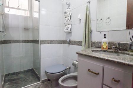 Apartamento à venda com 170m², 3 quartos e 2 vagas Apartamento à venda com 170m², 3 quartos e 2 vagasBanheiro Social