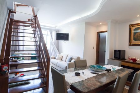 Apartamento à venda com 170m², 3 quartos e 2 vagas Apartamento à venda com 170m², 3 quartos e 2 vagassala