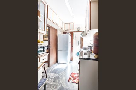 Apartamento à venda com 170m², 3 quartos e 2 vagas Apartamento à venda com 170m², 3 quartos e 2 vagasCozinha