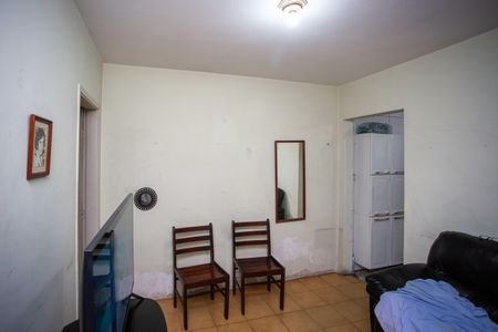 Sala de casa para alugar com 2 quartos, 110m² em Jardim Miriam, São Paulo