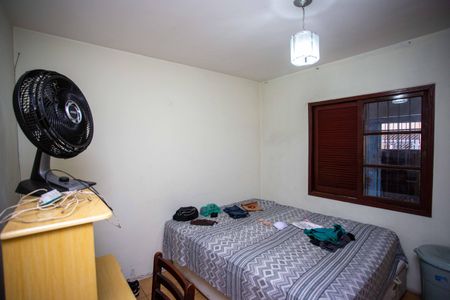 Quarto 1 de casa para alugar com 2 quartos, 110m² em Jardim Miriam, São Paulo